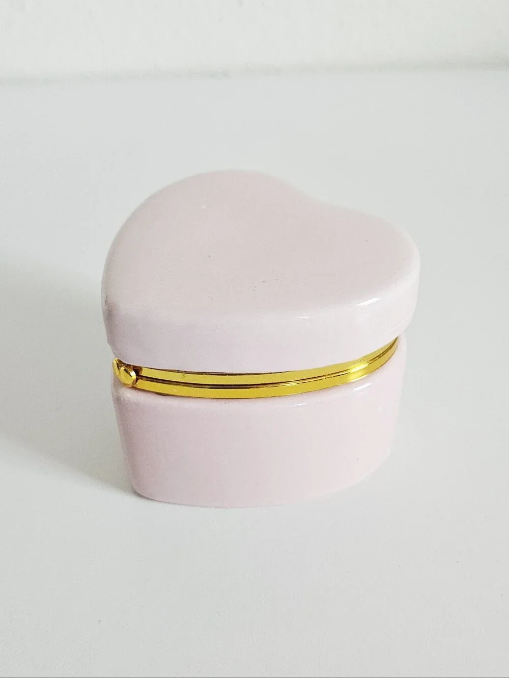 N/A delicate pink